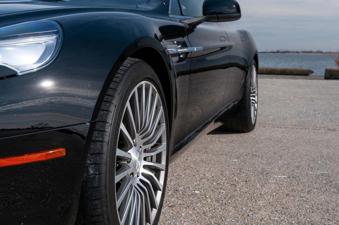 2011 Aston Martin Rapide - Image 22 of 31