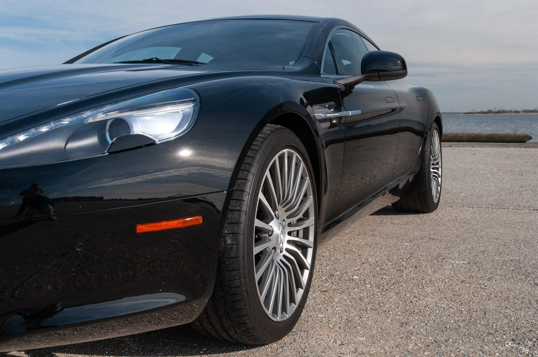 2011 Aston Martin Rapide - Image 21 of 31