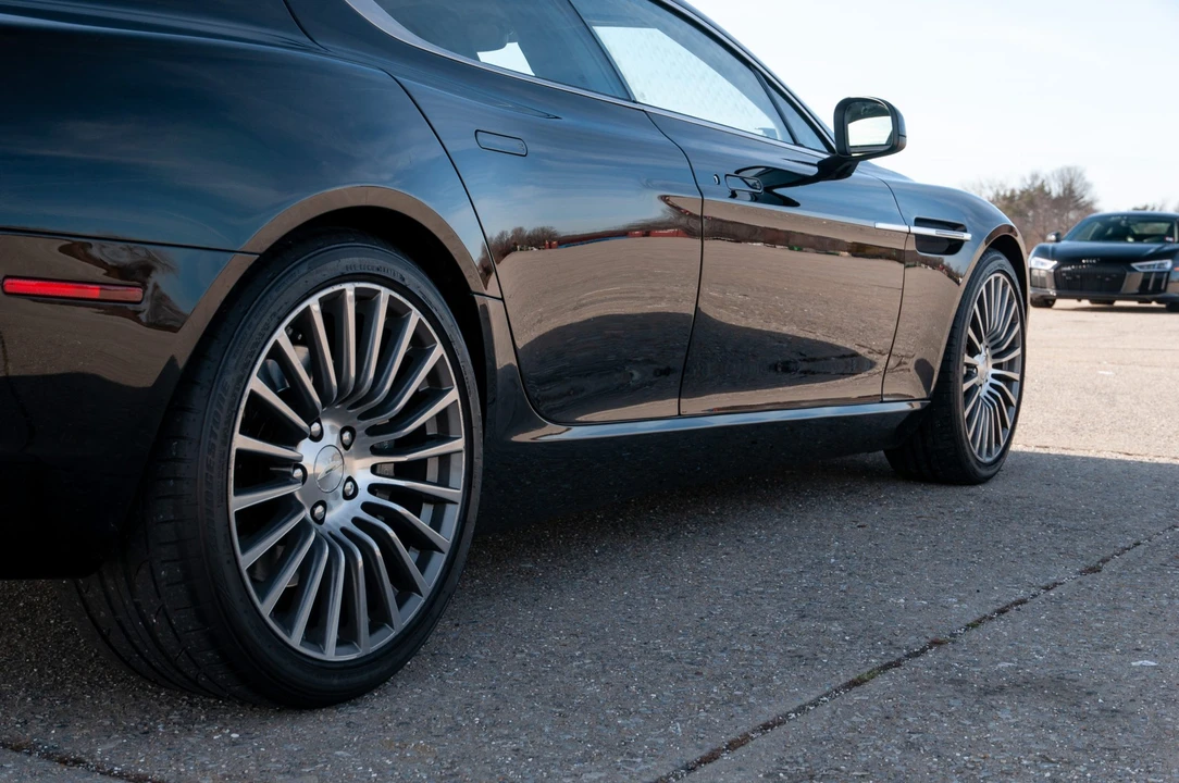 2011 Aston Martin Rapide - Image 29 of 31