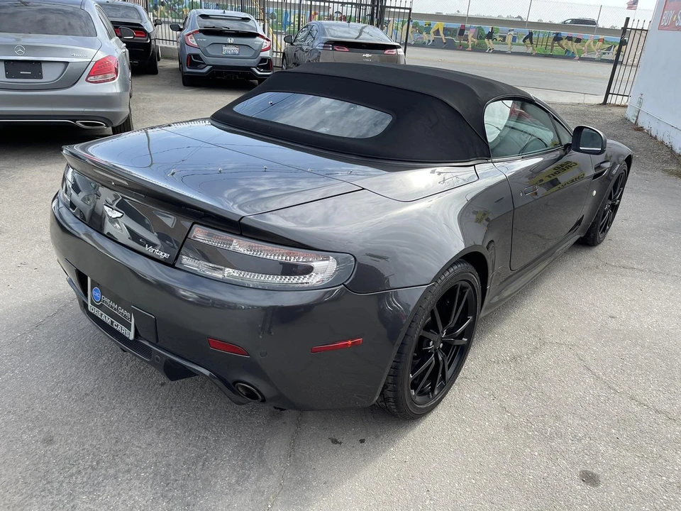 2011 Aston Martin V8 Vantage (2006-2017) - Image 25 of 31