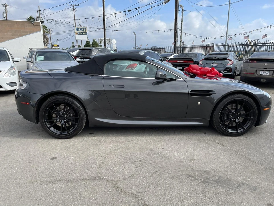 2011 Aston Martin V8 Vantage (2006-2017) - Image 28 of 31