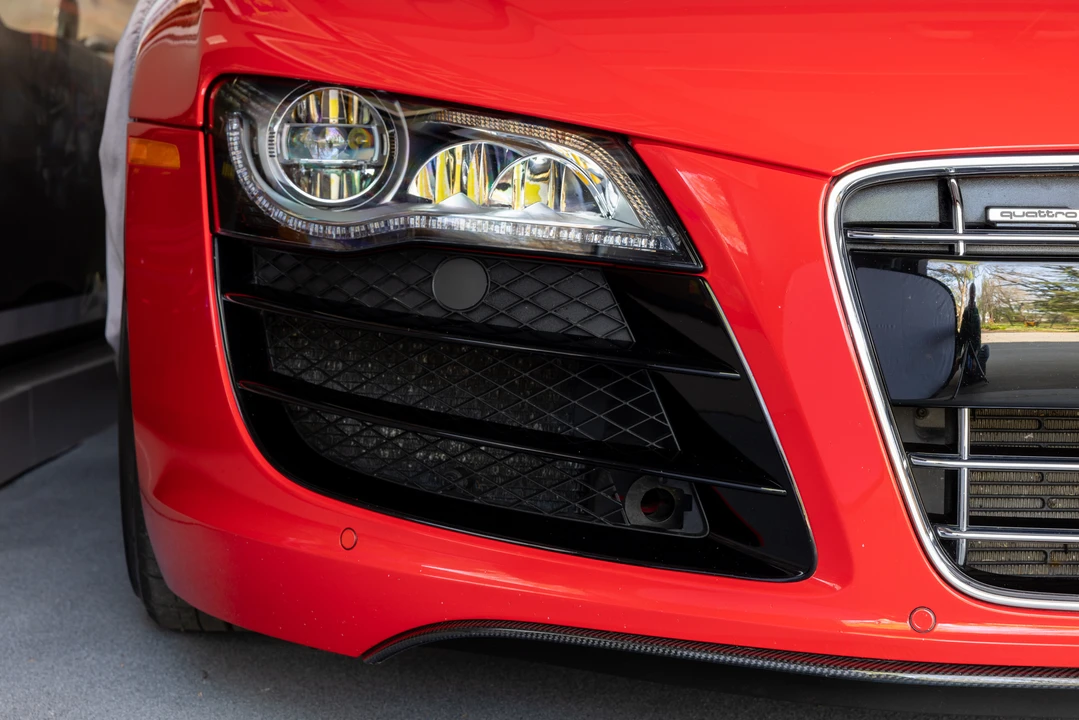 2011 Audi 42 R8 - Image 16 of 31
