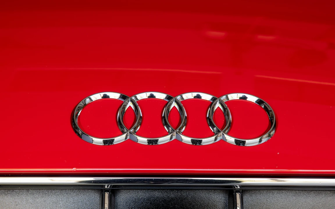2011 Audi 42 R8 - Image 20 of 31