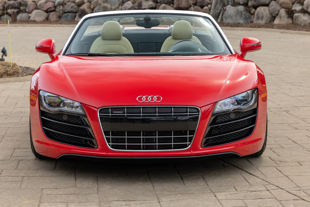 2011 Audi 42 R8 - Image 15 of 31