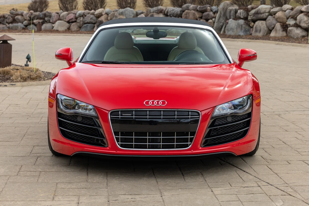 2011 Audi 42 R8 - Image 14 of 31