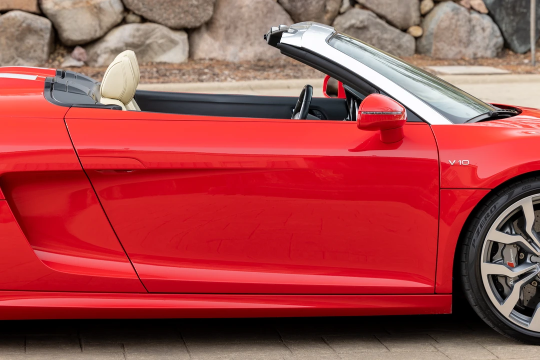 2011 Audi 42 R8 - Image 29 of 31