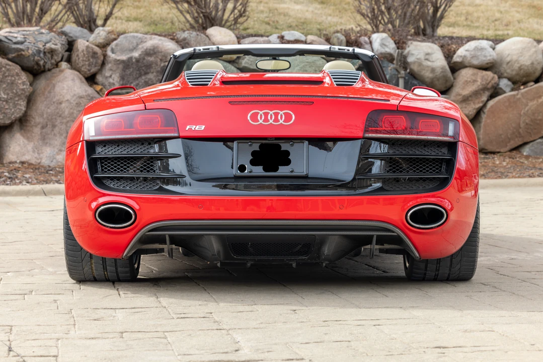 2011 Audi 42 R8 - Image 5 of 31