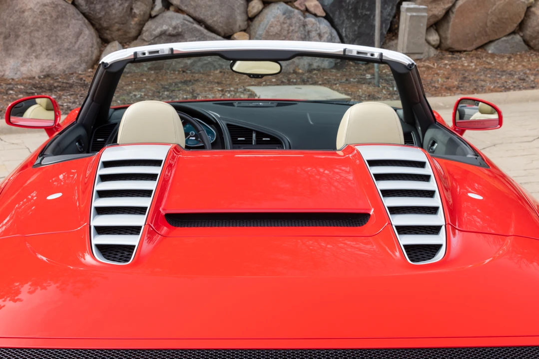 2011 Audi 42 R8 - Image 26 of 31