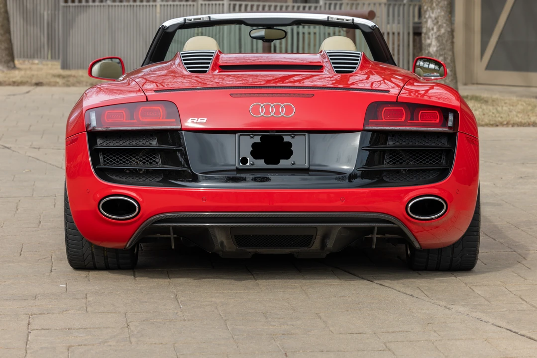 2011 Audi 42 R8 - Image 4 of 31