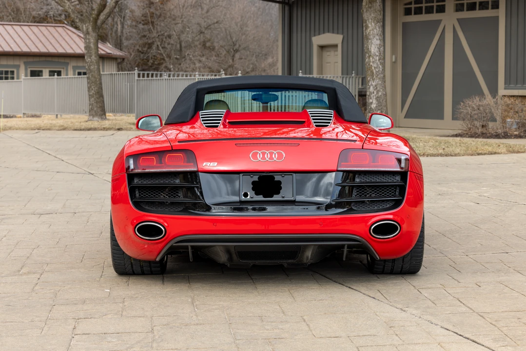 2011 Audi 42 R8 - Image 12 of 31