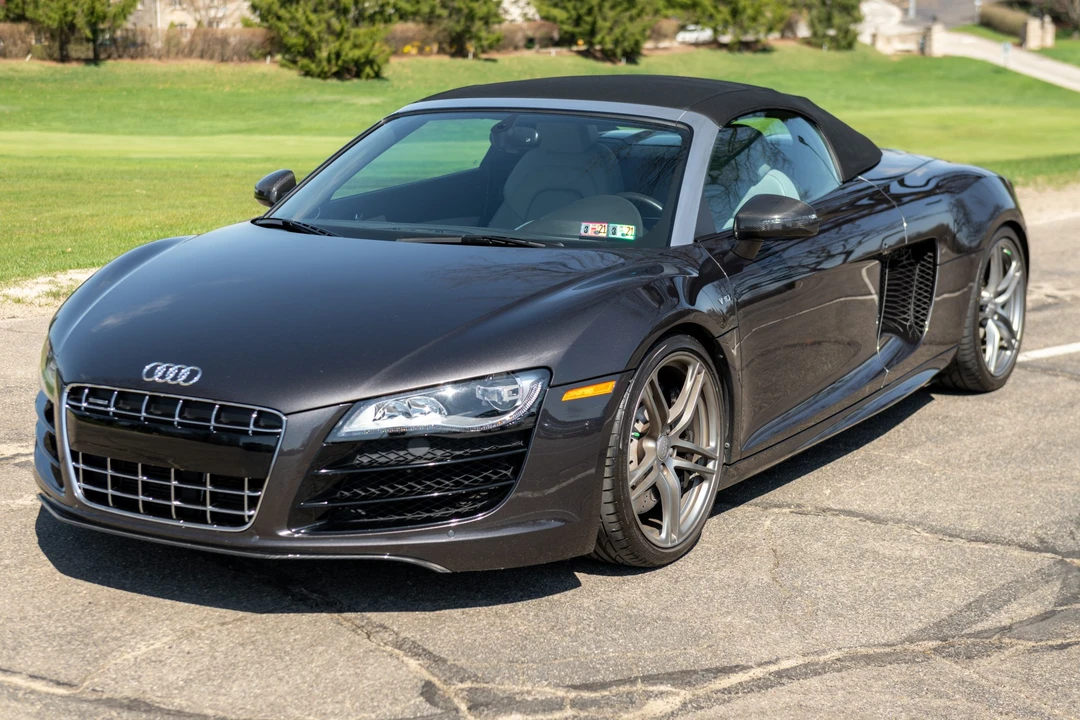 2011 Audi 42 R8 - Image 2 of 31
