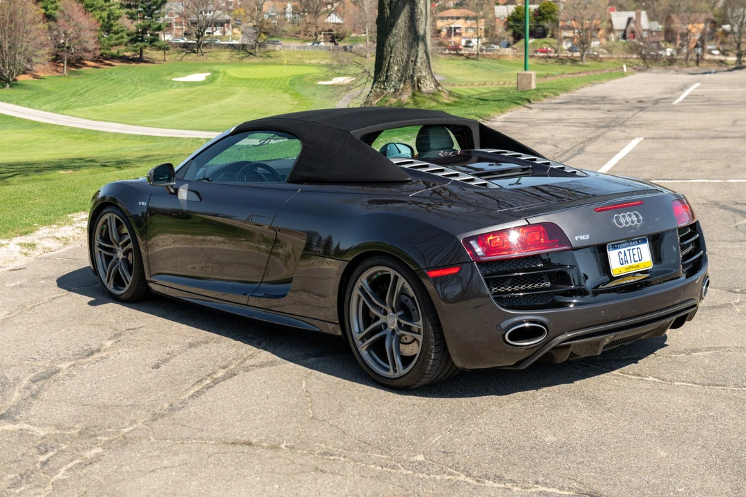 2011 Audi 42 R8 - Image 8 of 31