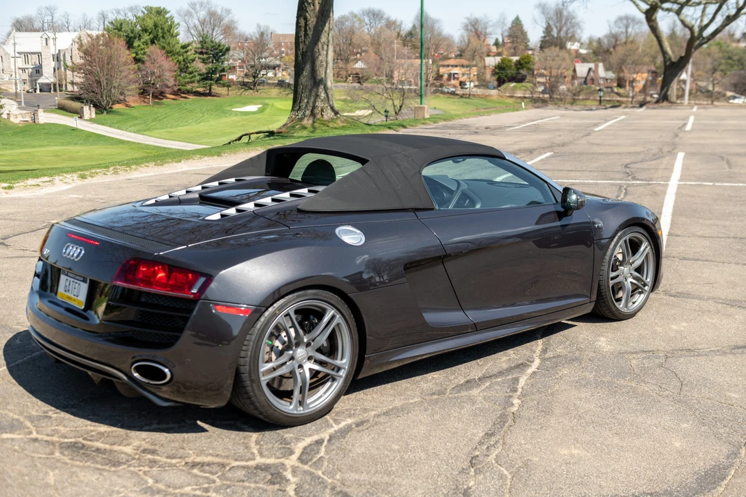 2011 Audi 42 R8 - Image 13 of 31