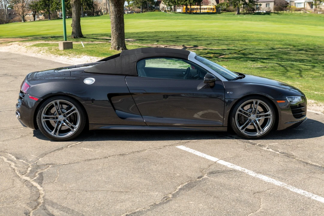 2011 Audi 42 R8 - Image 14 of 31