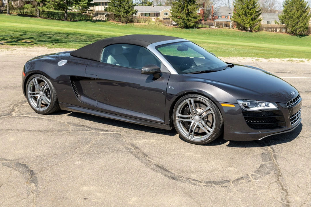 2011 Audi 42 R8 - Image 17 of 31