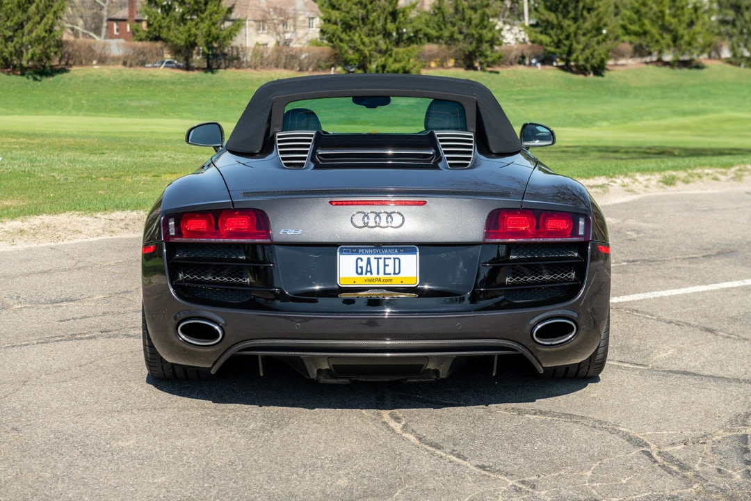 2011 Audi 42 R8 - Image 9 of 31