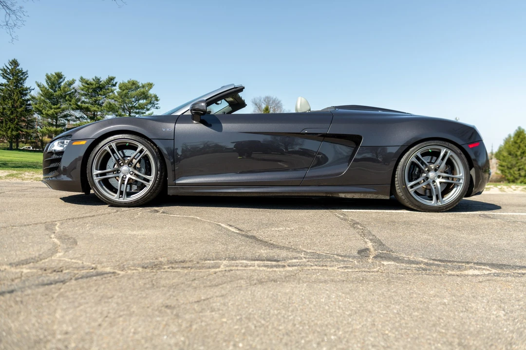 2011 Audi 42 R8 - Image 6 of 31