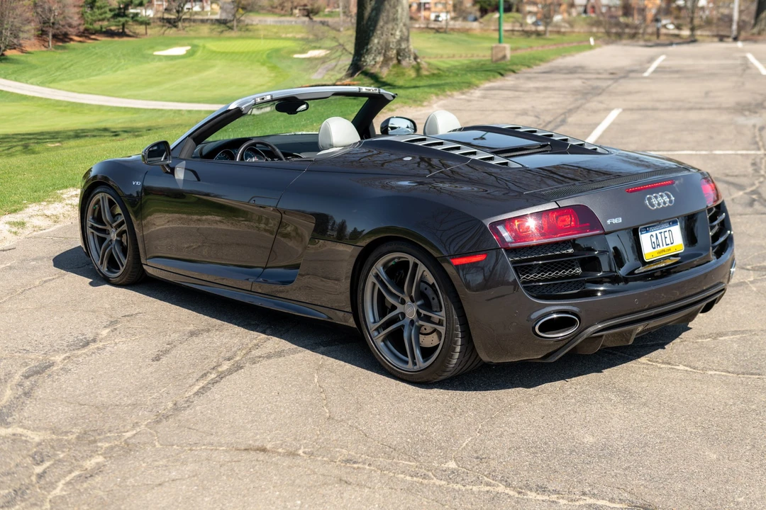 2011 Audi 42 R8 - Image 7 of 31