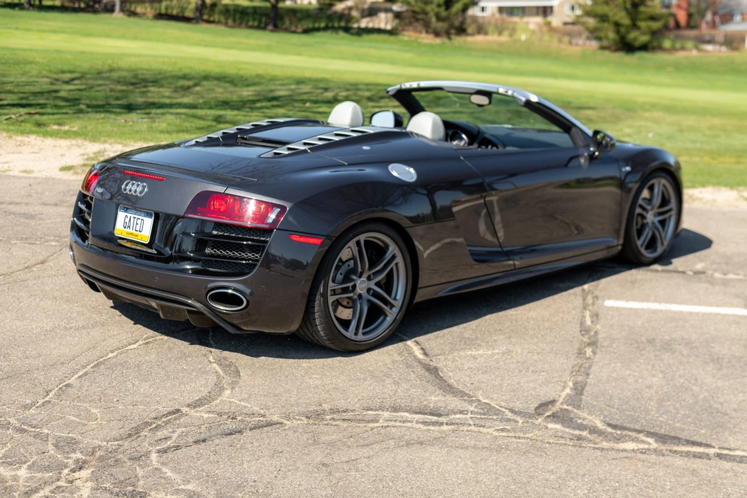 2011 Audi 42 R8 - Image 12 of 31