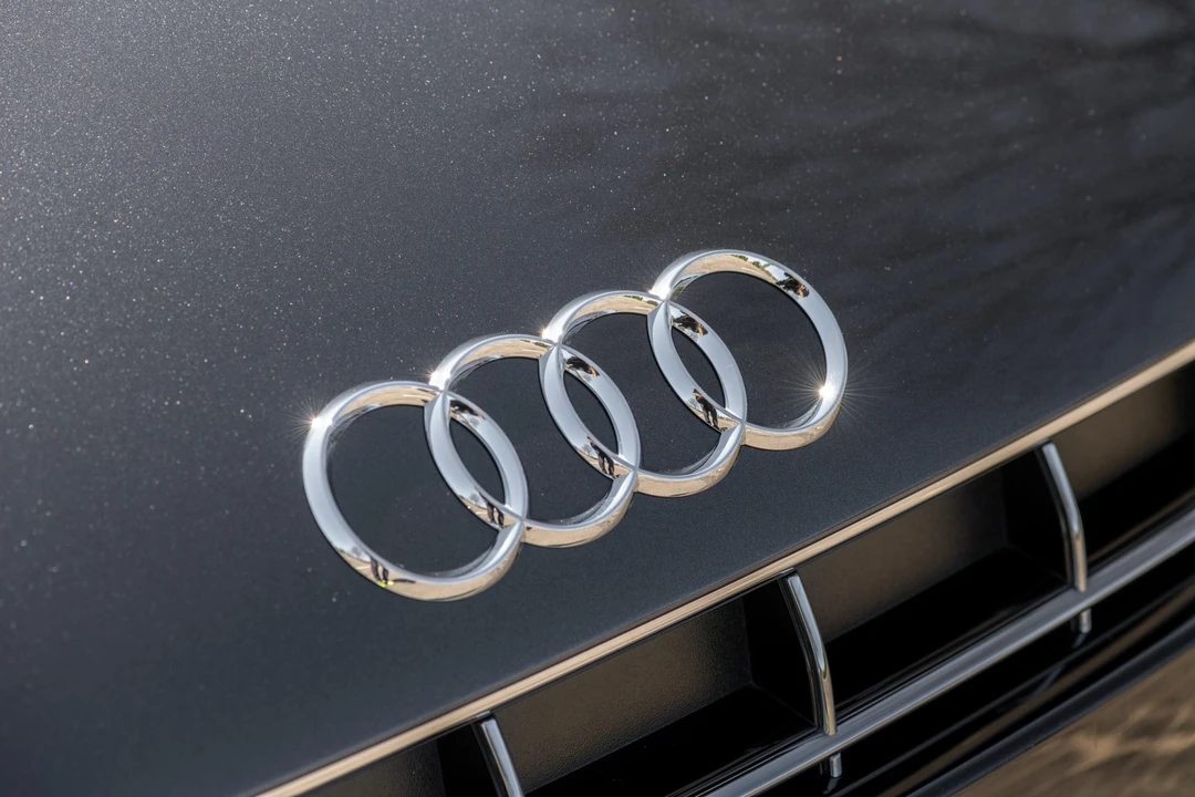 2011 Audi 42 R8 - Image 25 of 31
