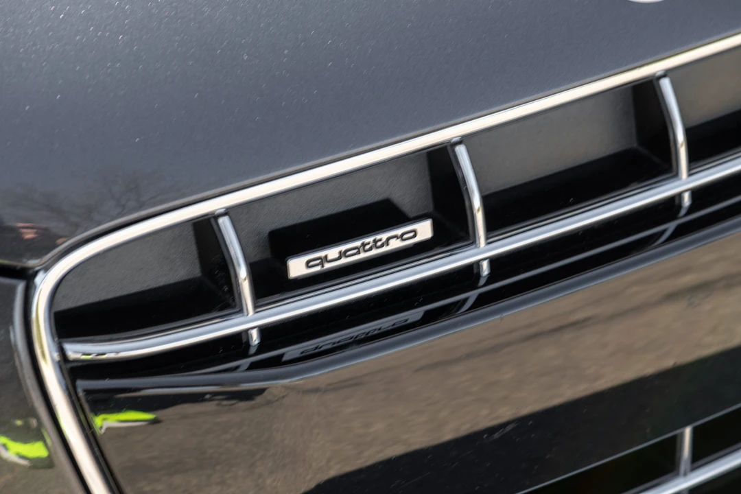 2011 Audi 42 R8 - Image 24 of 31