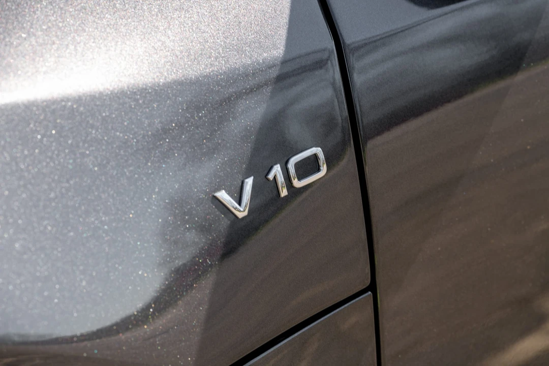 2011 Audi 42 R8 - Image 30 of 31