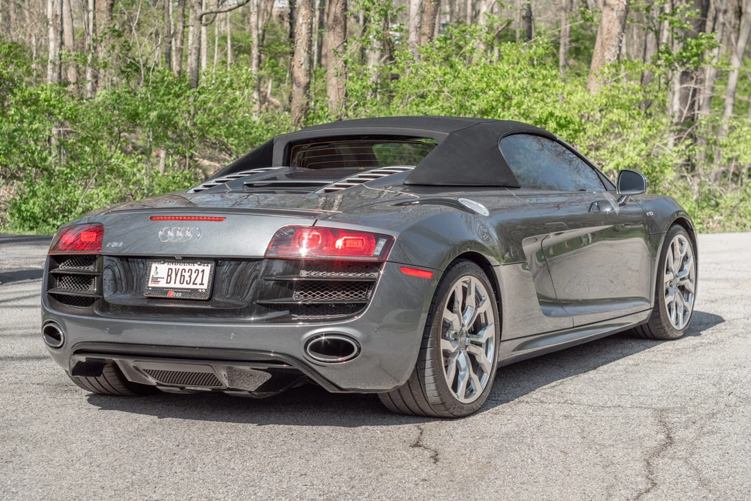 2011 Audi 42 R8 - Image 16 of 31