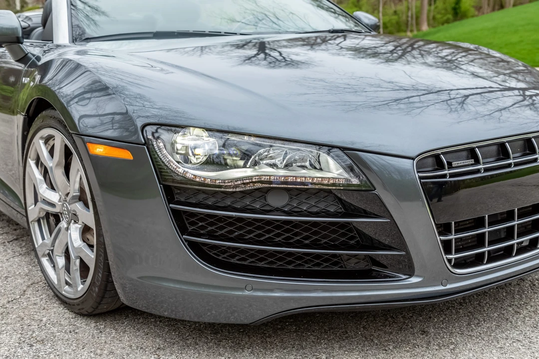 2011 Audi 42 R8 - Image 27 of 31