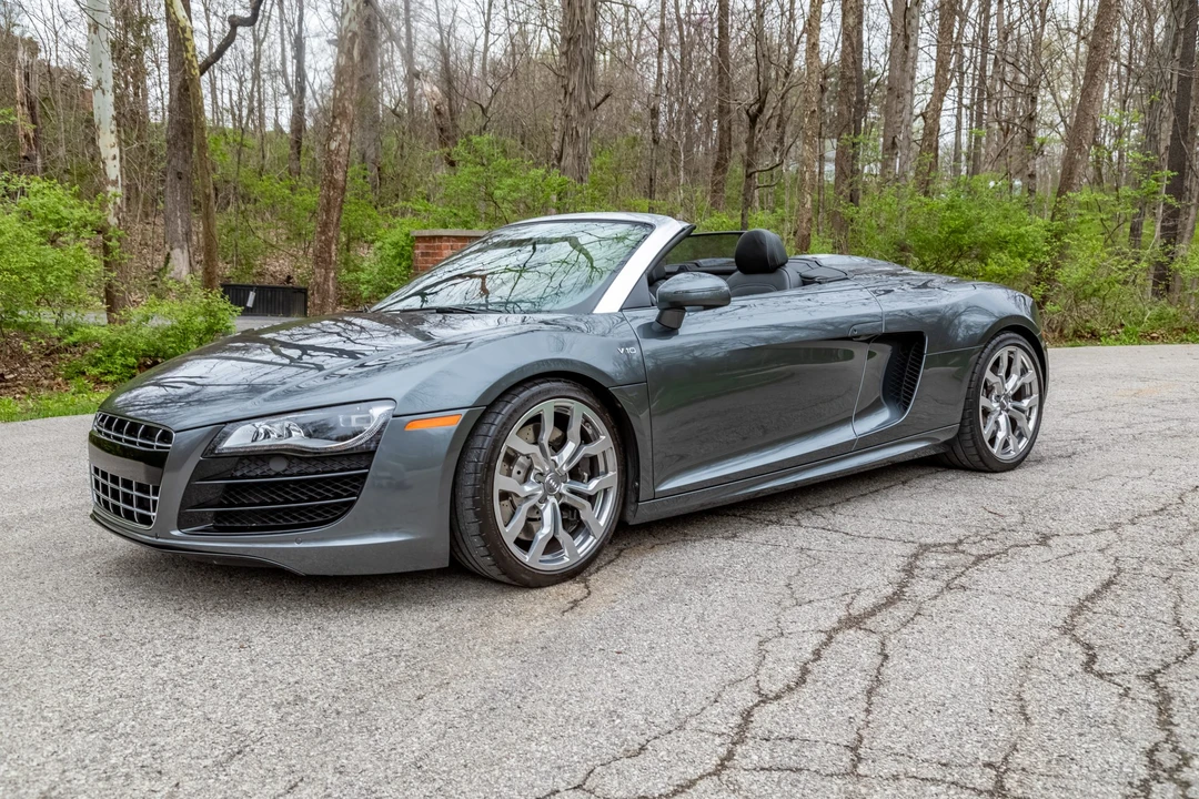 2011 Audi 42 R8 - Image 2 of 31