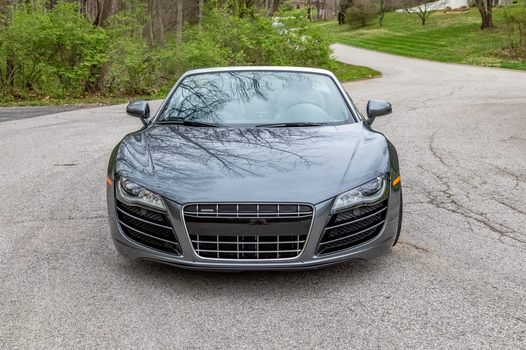2011 Audi 42 R8 - Image 8 of 31