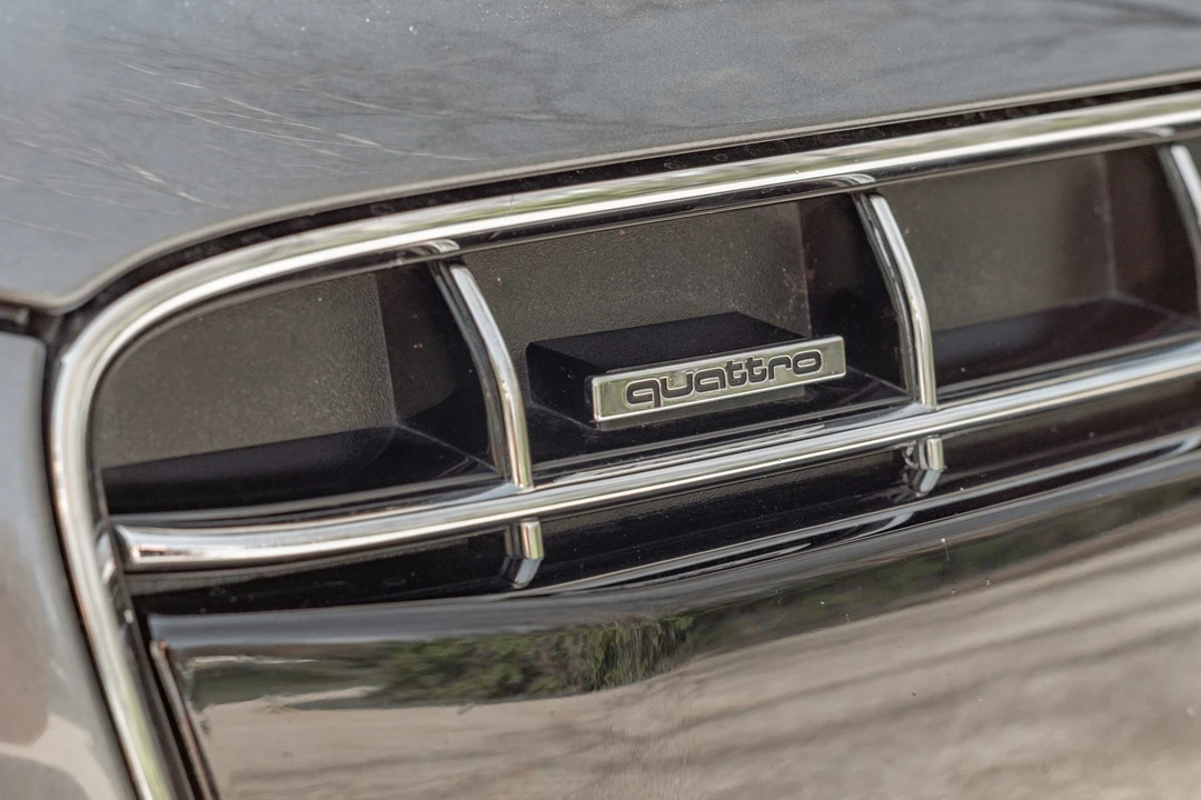 2011 Audi 42 R8 - Image 30 of 31