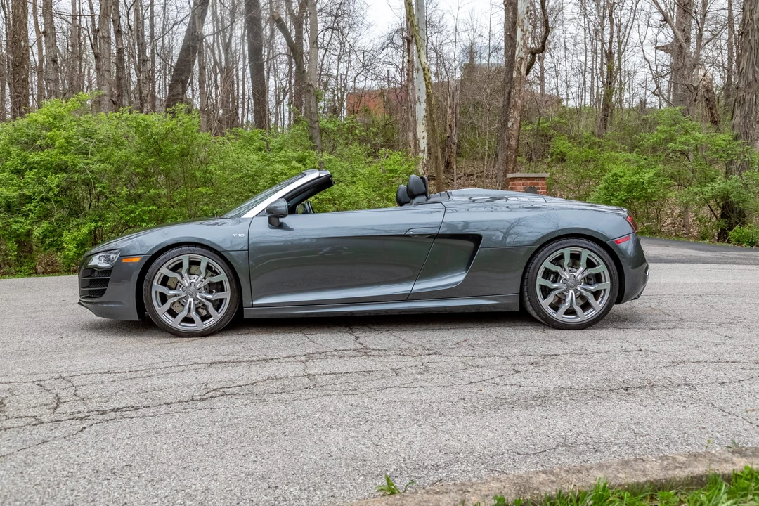 2011 Audi 42 R8 - Image 3 of 31