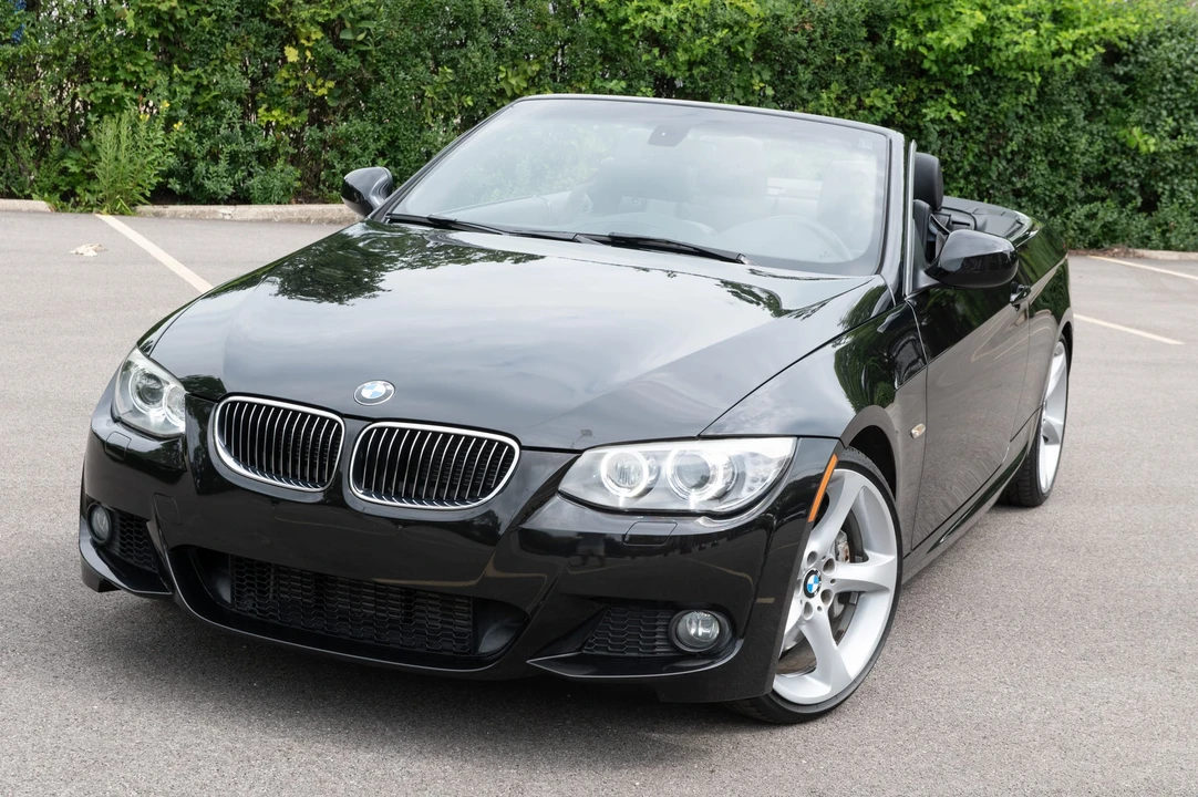 2011 BMW E93 335i Convertible - Image 2 of 31