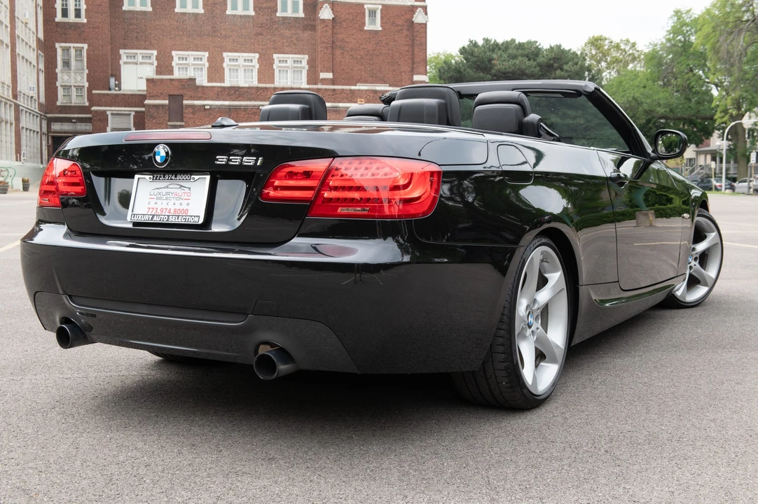 2011 BMW E93 335i Convertible - Image 25 of 31