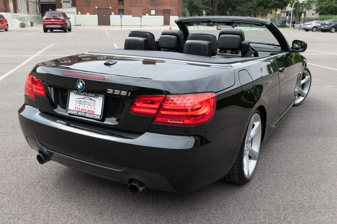 2011 BMW E93 335i Convertible - Image 26 of 31