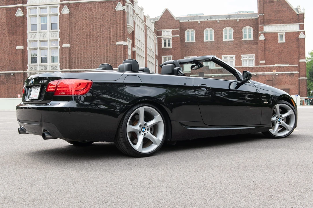 2011 BMW E93 335i Convertible - Image 29 of 31