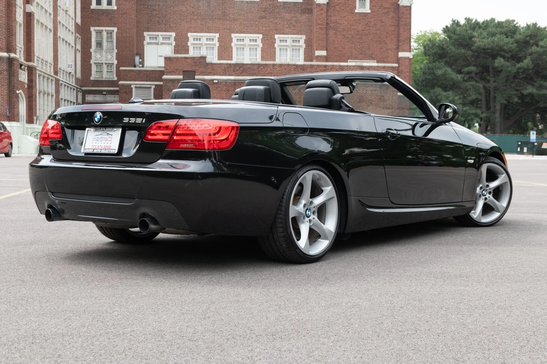 2011 BMW E93 335i Convertible - Image 28 of 31