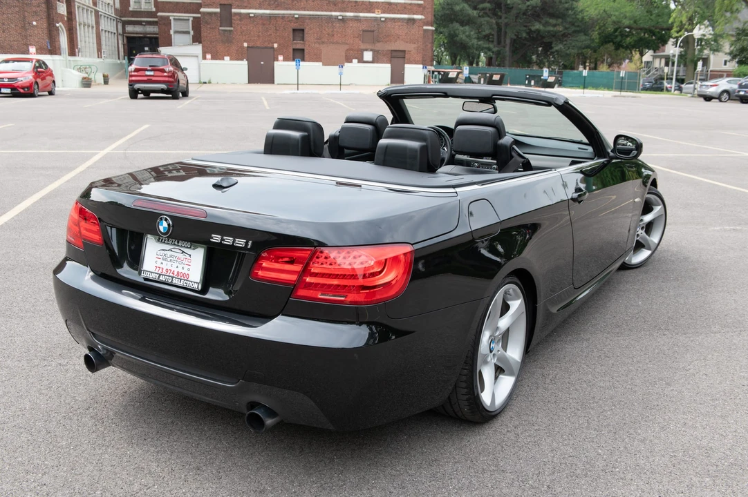 2011 BMW E93 335i Convertible - Image 27 of 31