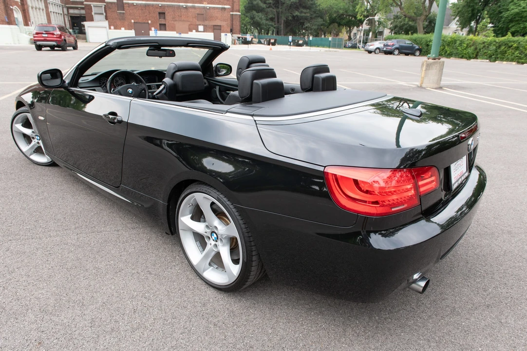 2011 BMW E93 335i Convertible - Image 16 of 31