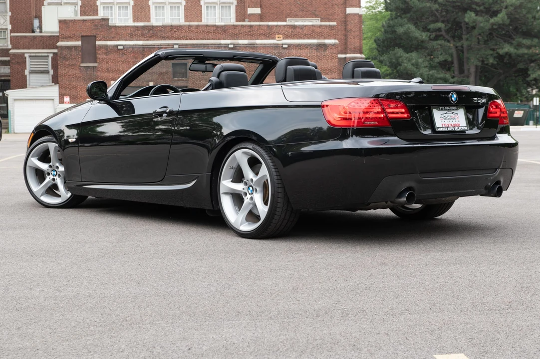 2011 BMW E93 335i Convertible - Image 12 of 31