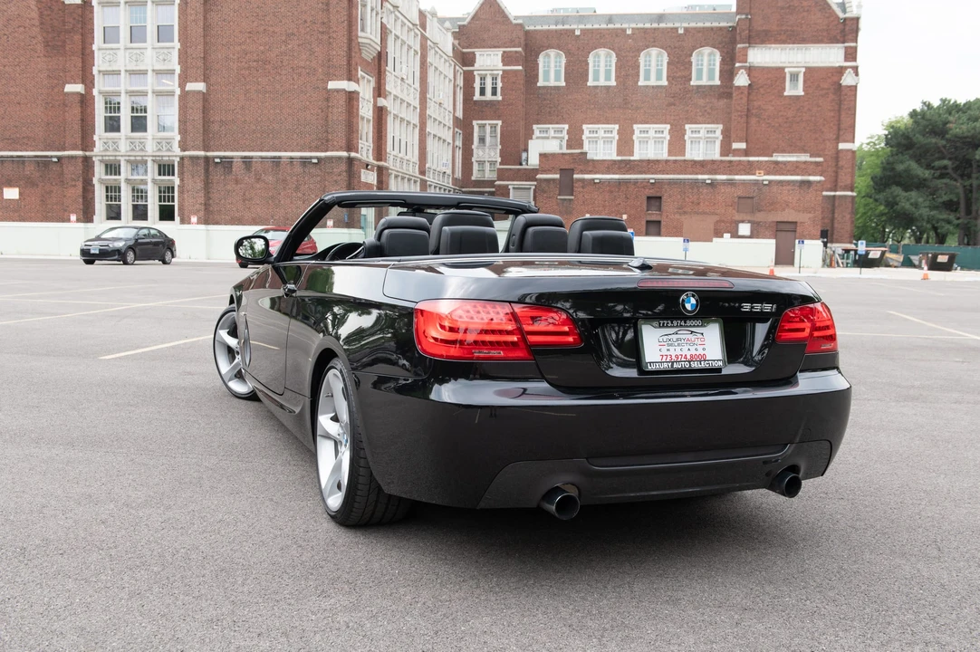2011 BMW E93 335i Convertible - Image 21 of 31