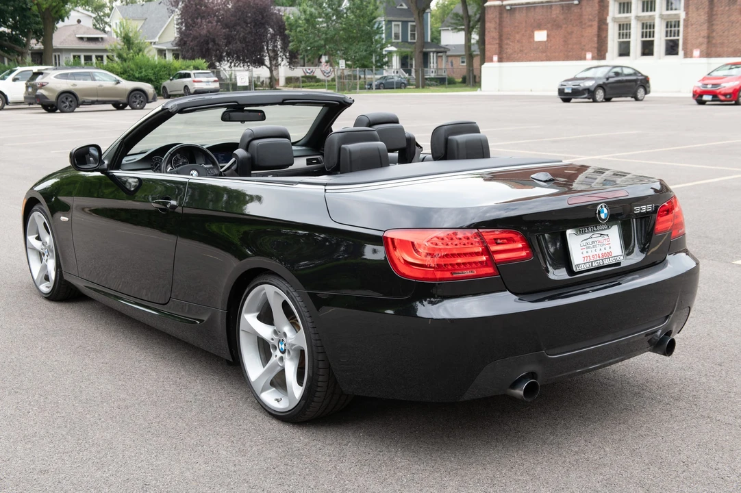 2011 BMW E93 335i Convertible - Image 19 of 31