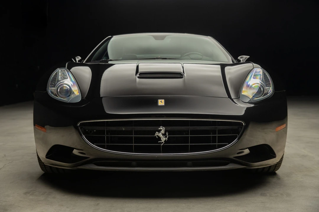 2011 Ferrari California - Image 14 of 31