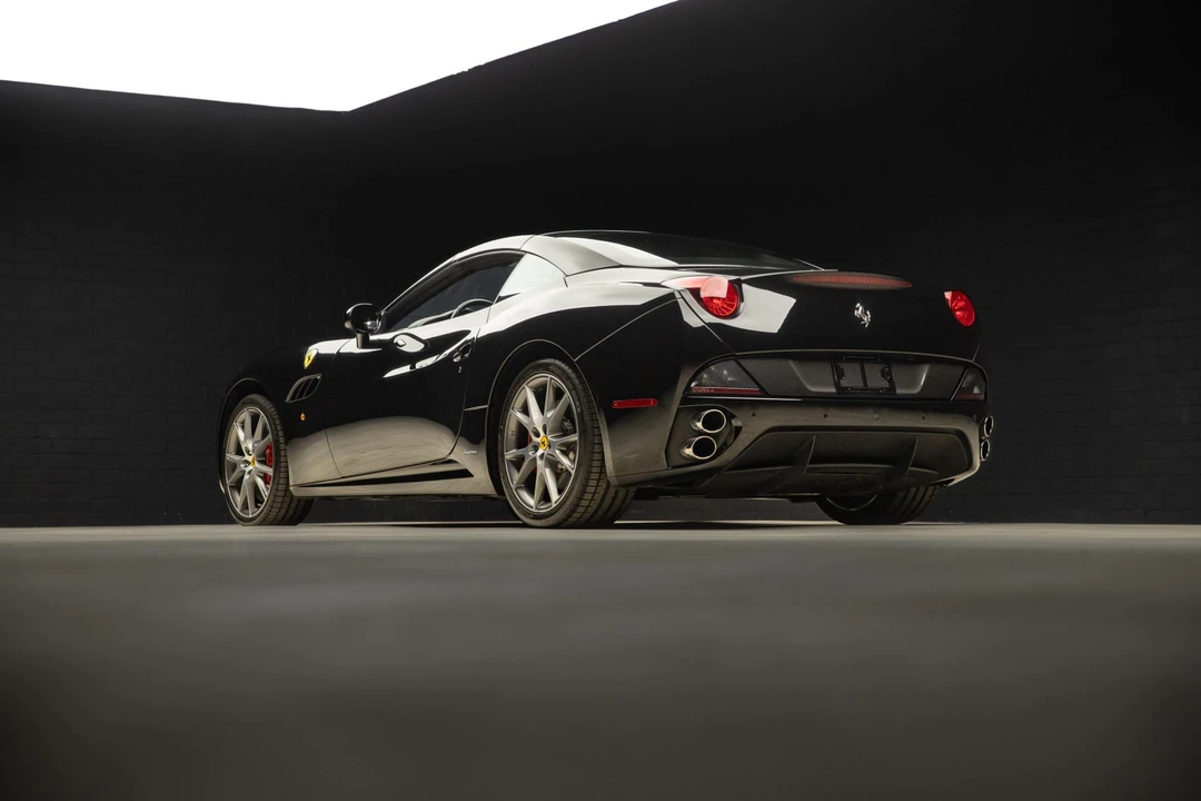2011 Ferrari California - Image 6 of 31