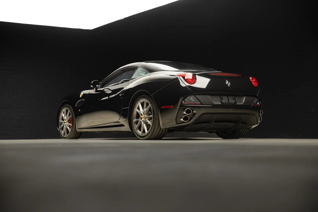 2011 Ferrari California - Image 7 of 31