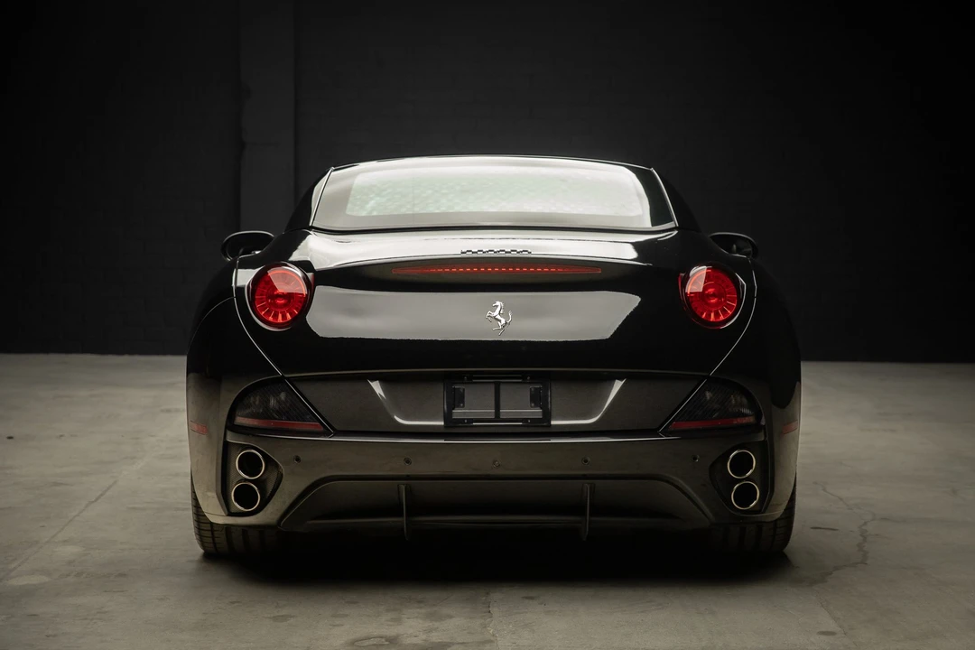 2011 Ferrari California - Image 8 of 31