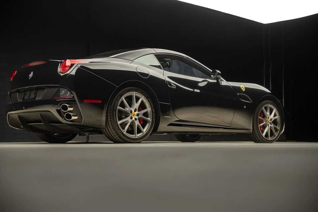 2011 Ferrari California - Image 10 of 31