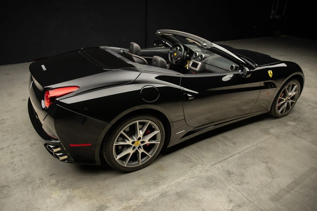 2011 Ferrari California - Image 18 of 31