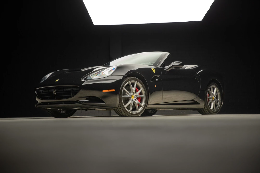 2011 Ferrari California - Image 16 of 31