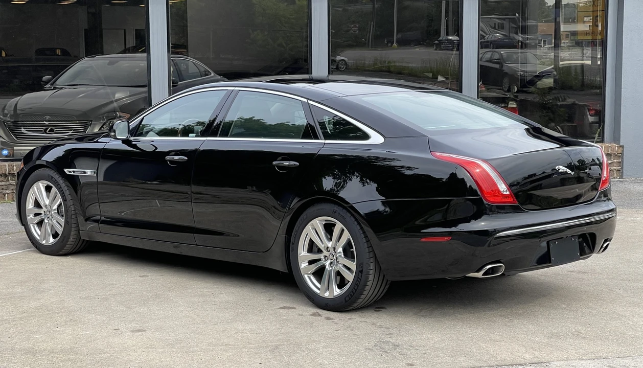 2011 Jaguar X351 XJ - Image 23 of 31